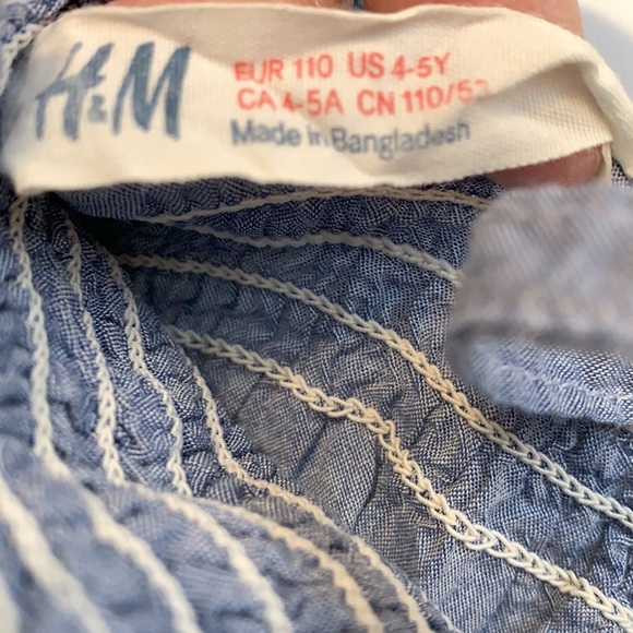 3/$25 H&M Chambray Jumpsuit Romper Size XS 4/5 - Picture 4 of 4